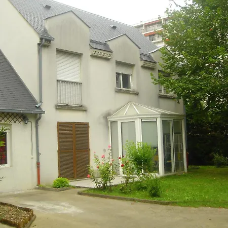 Homestay Maison De Longde - *