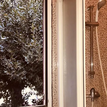 Maison De Longde - Homestay *