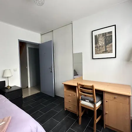 Maison De Longde - Homestay *