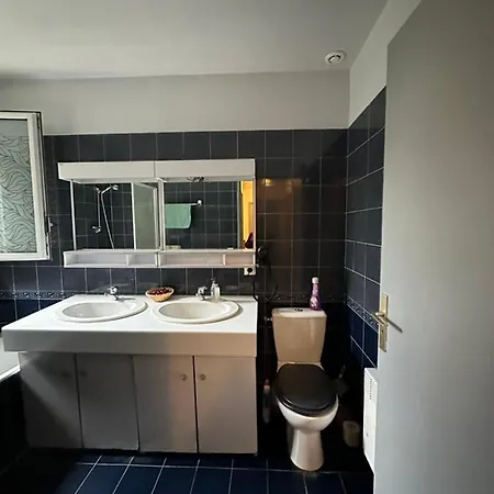Maison De Longde - Homestay