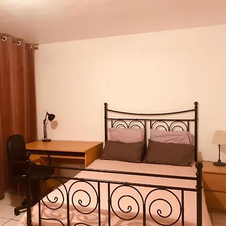 Homestay Maison De Longde - *