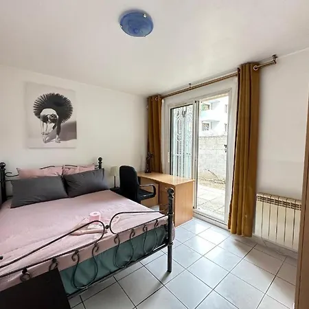 Maison De Longde - * Villejuif